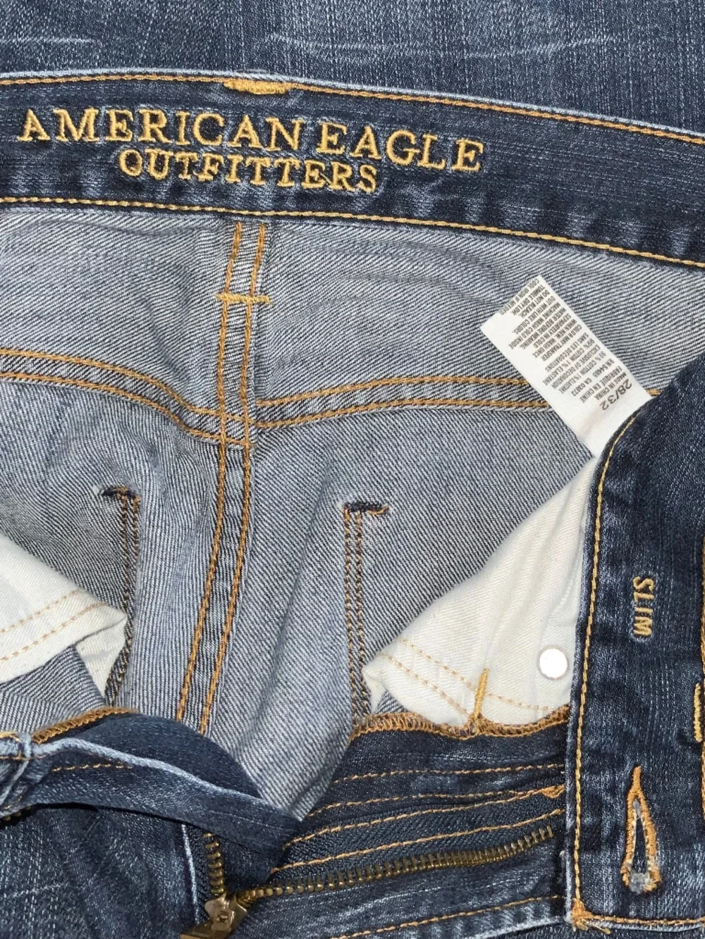 American Eagle Distressed Wash Slim Jeans